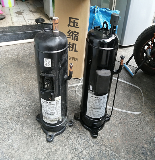 紫云中央空调压缩机的更换维修